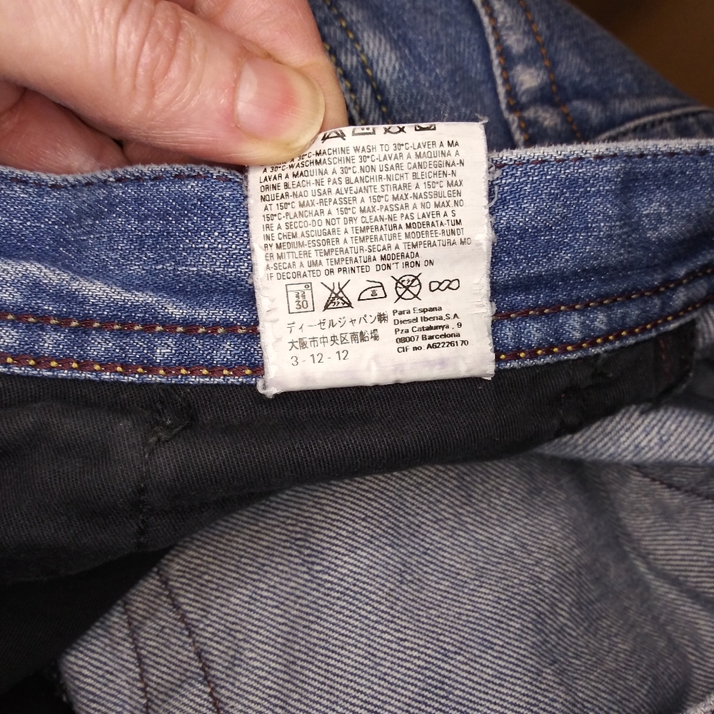 Vintage Diesel Tyel Distressed Button-Fly Bootcut Jeans Made In Italy - Picture 13 of 14